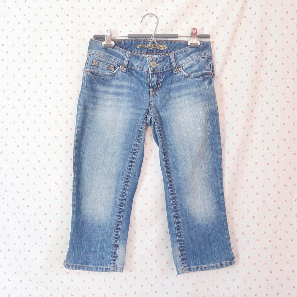 y2k American Eagle low rise light wash bootcut jeans capris